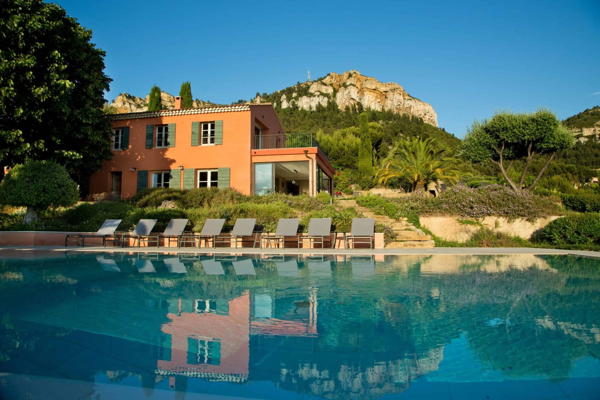 ferme de luxe 7 Pièces en location saisonnière sur CASSIS (13260)