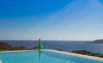 ferme de luxe 7 Pièces en location saisonnière sur CASSIS (13260)