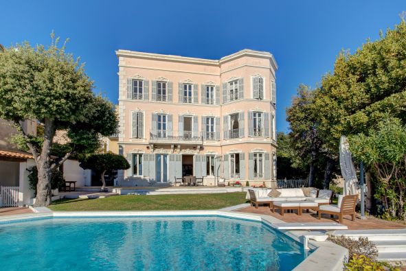 Sale Marseille 8 Luxury property 10 Rooms 750 m²