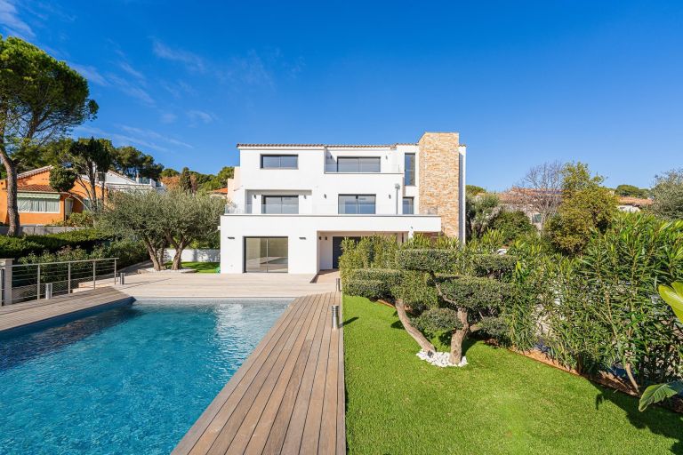 maison de luxe 6 Pièces en vente sur SANARY SUR MER (83110)