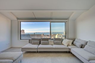 luxury apartment 4 Rooms for sale on MARSEILLE (13008)