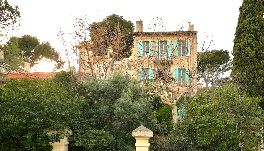 hôtel particulier 9 Pièces en vente sur MARSEILLE (13008)