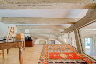 luxury villa 10 Rooms for sale on AUBAGNE (13400)