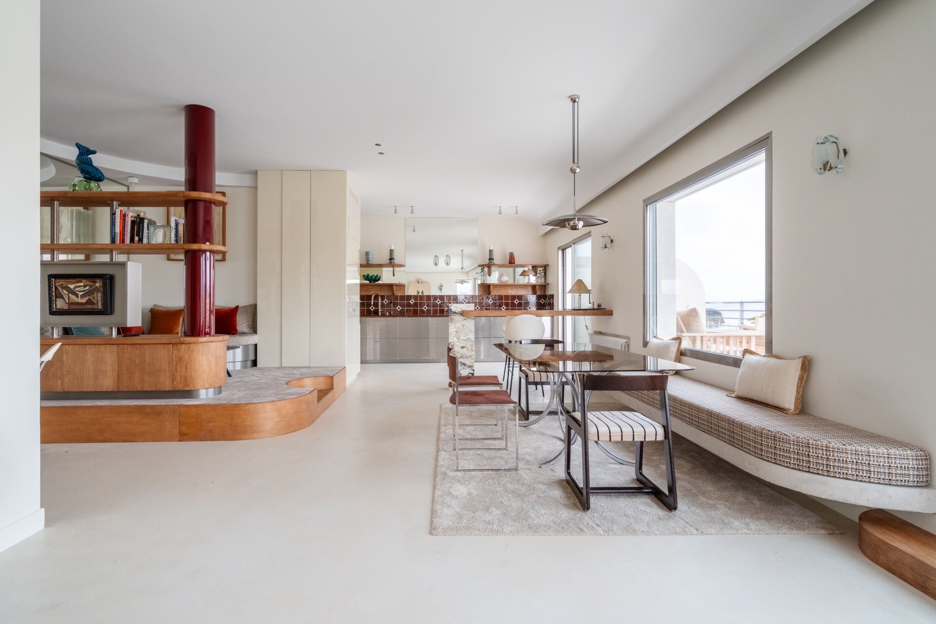 luxury apartment 4 Rooms for rent on MARSEILLE (13007)