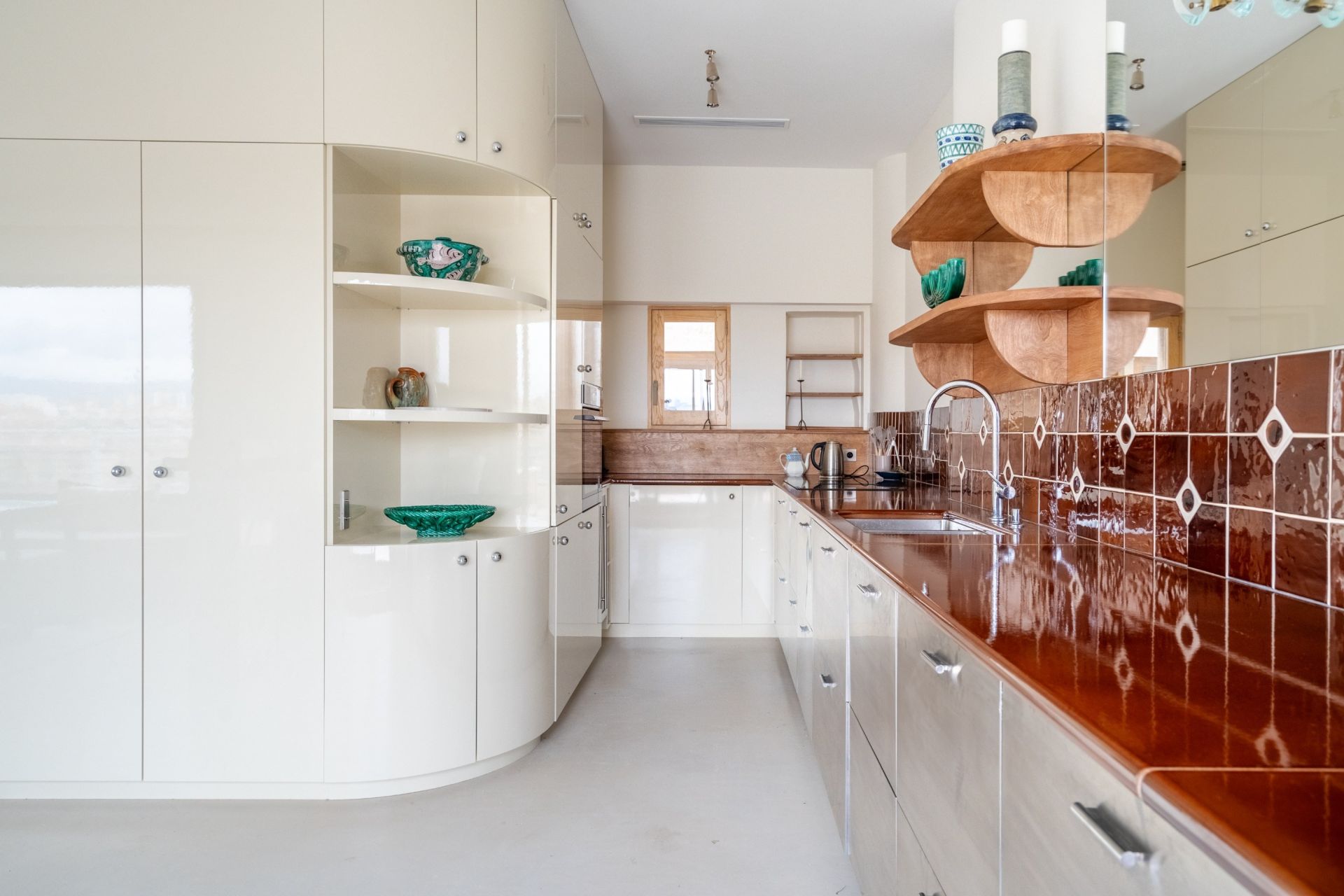 luxury apartment 4 Rooms for rent on MARSEILLE (13007)