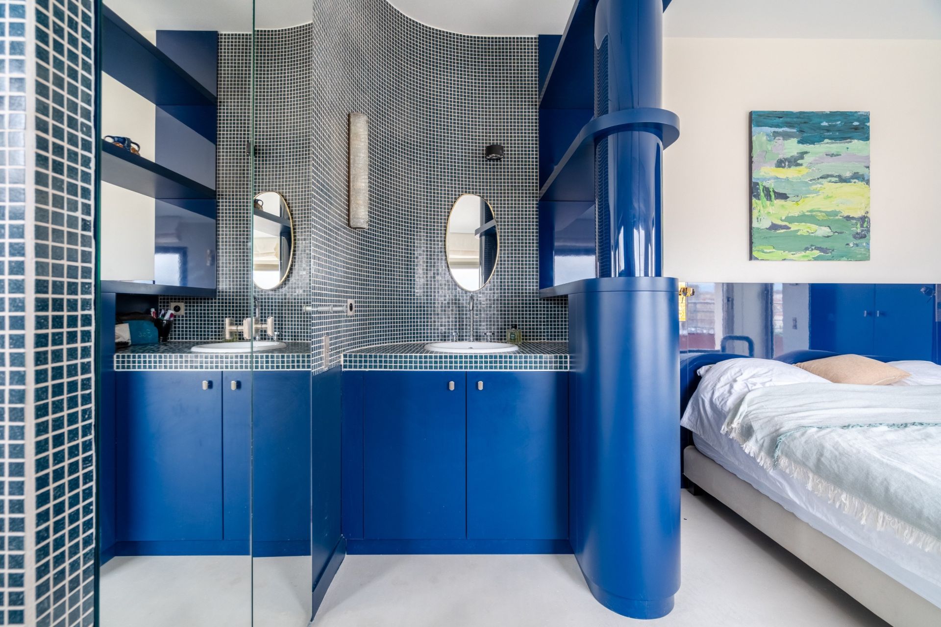 luxury apartment 4 Rooms for rent on MARSEILLE (13007)