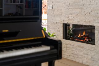 luxury apartment 6 Rooms for sale on MARSEILLE (13007)