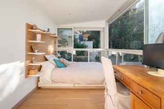 luxury apartment 6 Rooms for sale on MARSEILLE (13007)