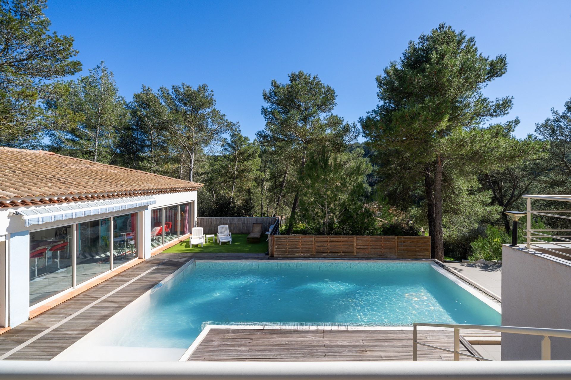 luxury house 6 Rooms for sale on ROQUEFORT LA BEDOULE (13830)