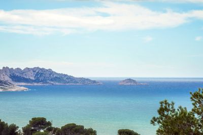 luxury apartment 3 Rooms for sale on MARSEILLE (13008) Sale Marseille 8 Luxury apartment 3 Rooms 104 m²