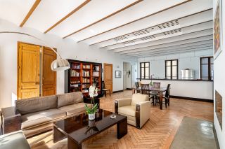 luxury apartment 4 Rooms for sale on MARSEILLE (13006)