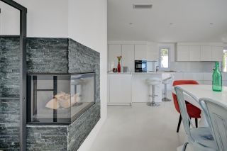 luxury house 8 Rooms for sale on ENSUES LA REDONNE (13820)