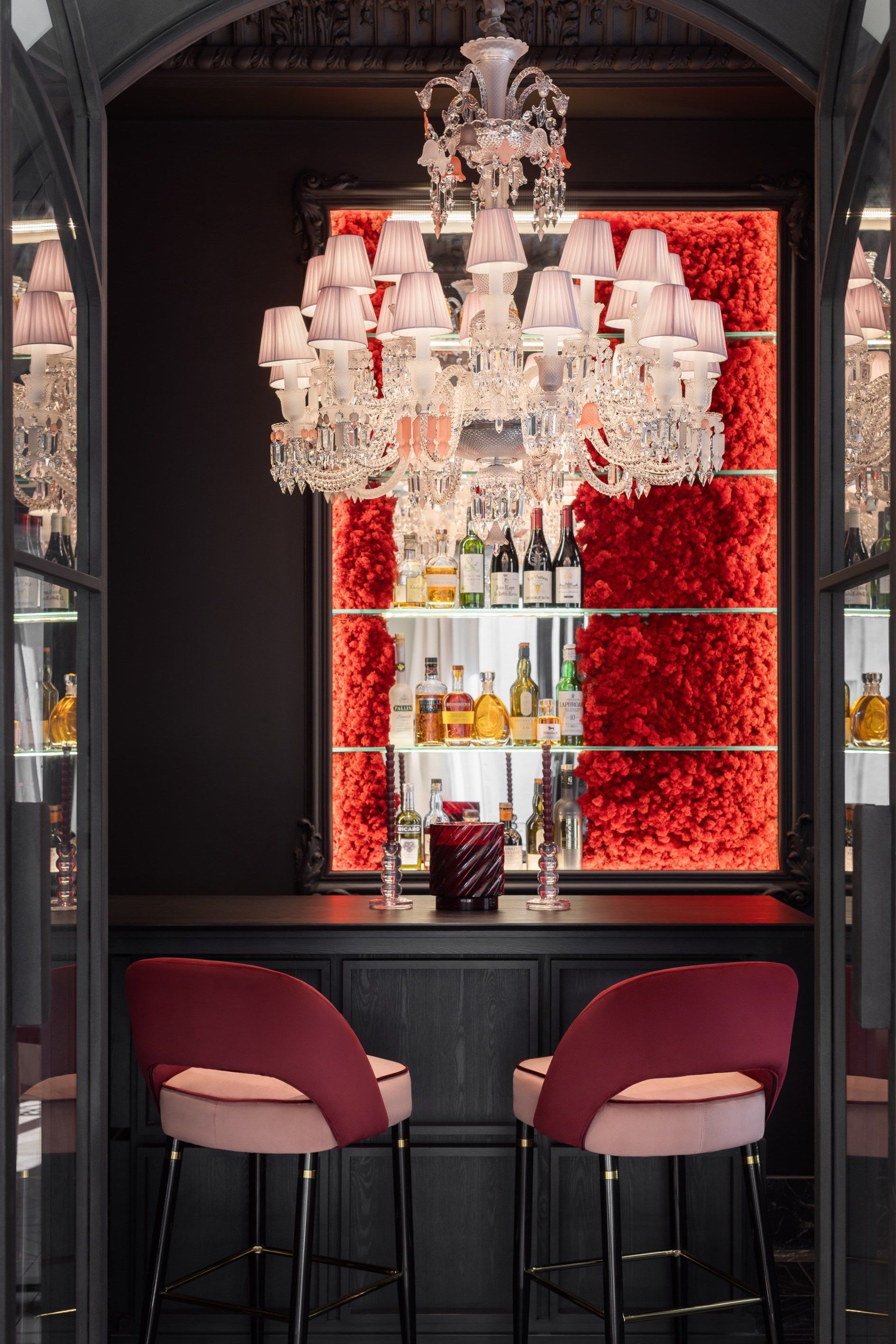 luxury apartment 6 Rooms for rent on MARSEILLE (13008)