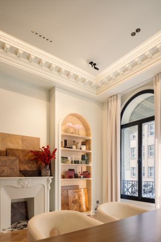 luxury apartment 6 Rooms for rent on MARSEILLE (13008)