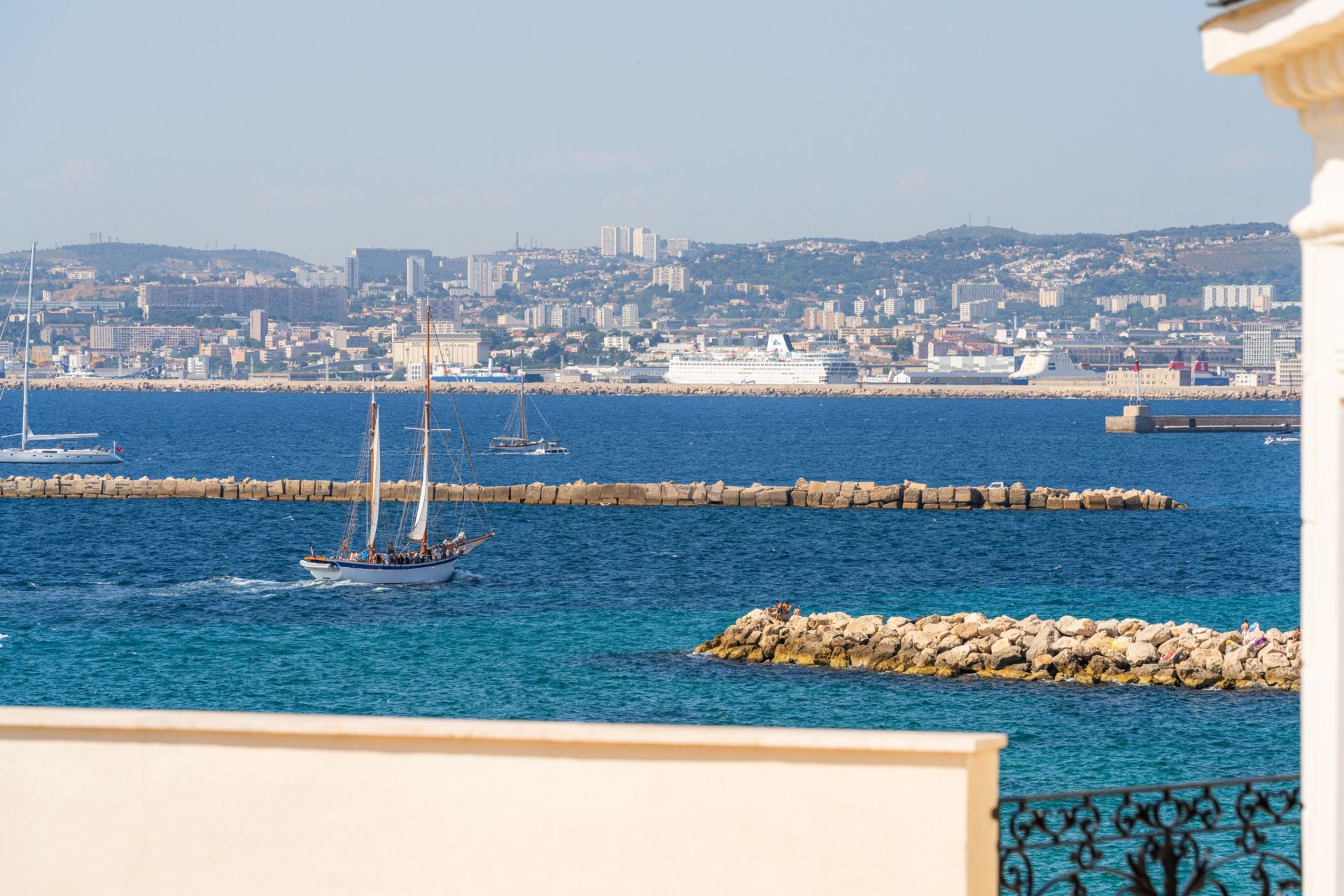 maison d'architecte 7 Pièces en vente sur MARSEILLE (13007)