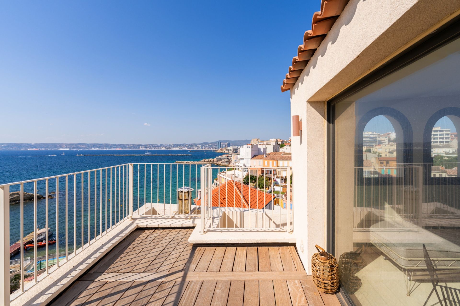 maison d'architecte 7 Pièces en vente sur MARSEILLE (13007)