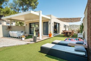 contemporary house 4 Rooms for sale on CARRY LE ROUET (13620)