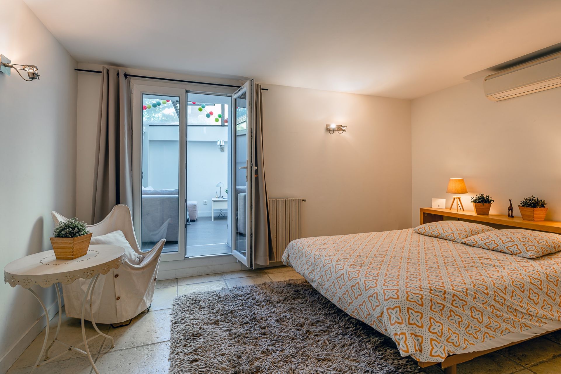 luxury house 9 Rooms for sale on MARSEILLE (13008)