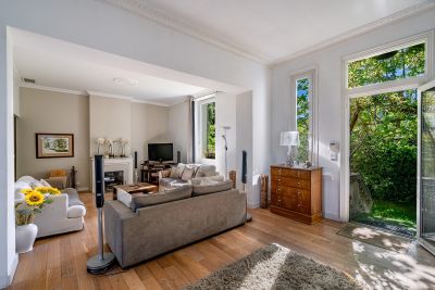 luxury house 9 Rooms for sale on MARSEILLE (13008) Sale Marseille 8 Luxury house 9 Rooms 277 m²
