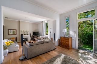luxury house 9 Rooms for sale on MARSEILLE (13008)
