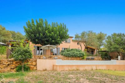 maison de luxe 7 Pièces en vente sur LA CADIERE D AZUR (83740) Vente La Cadière-d'Azur Maison de luxe 7 Pièces 195 m²