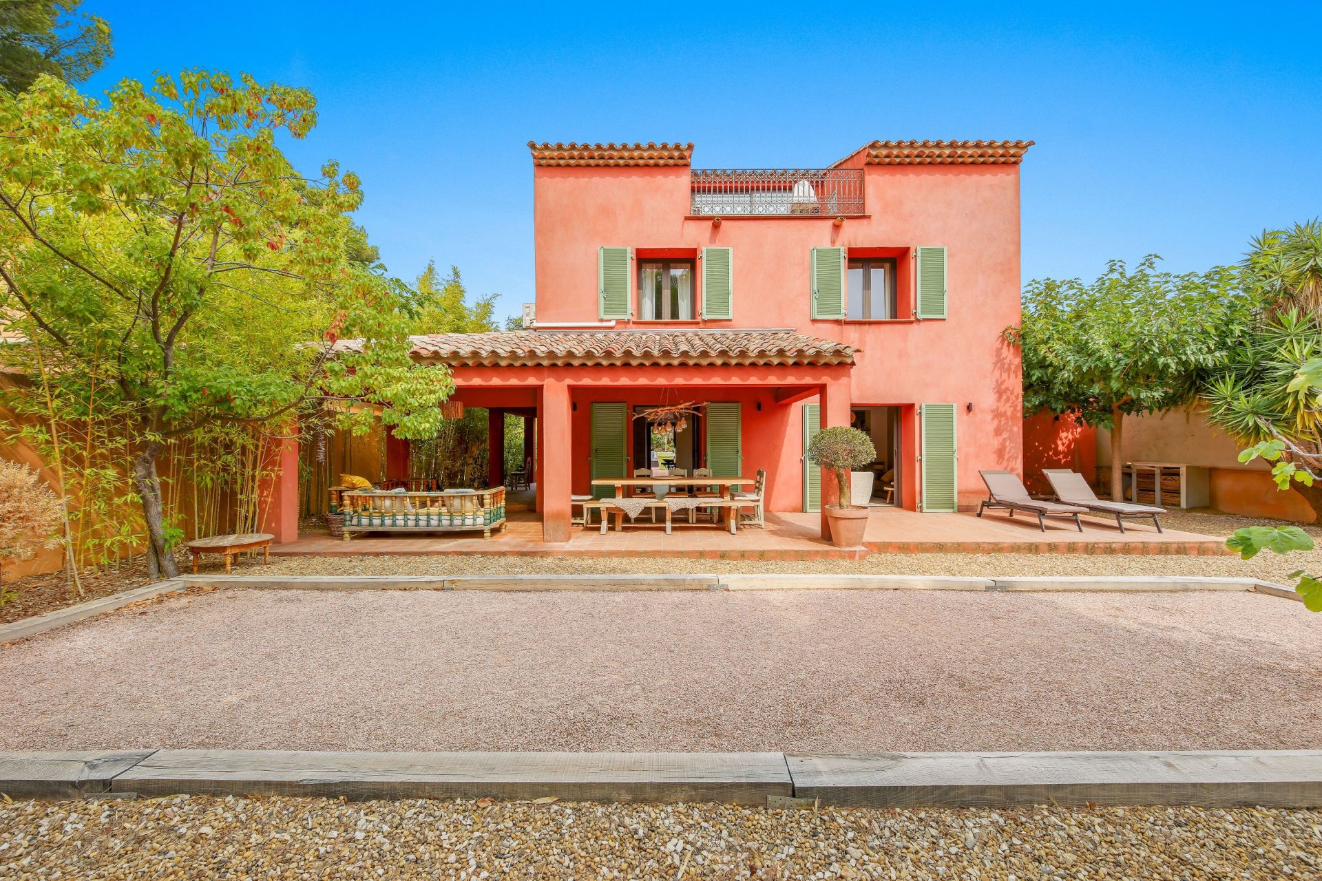 luxury house 6 Rooms for sale on CARRY LE ROUET (13620)