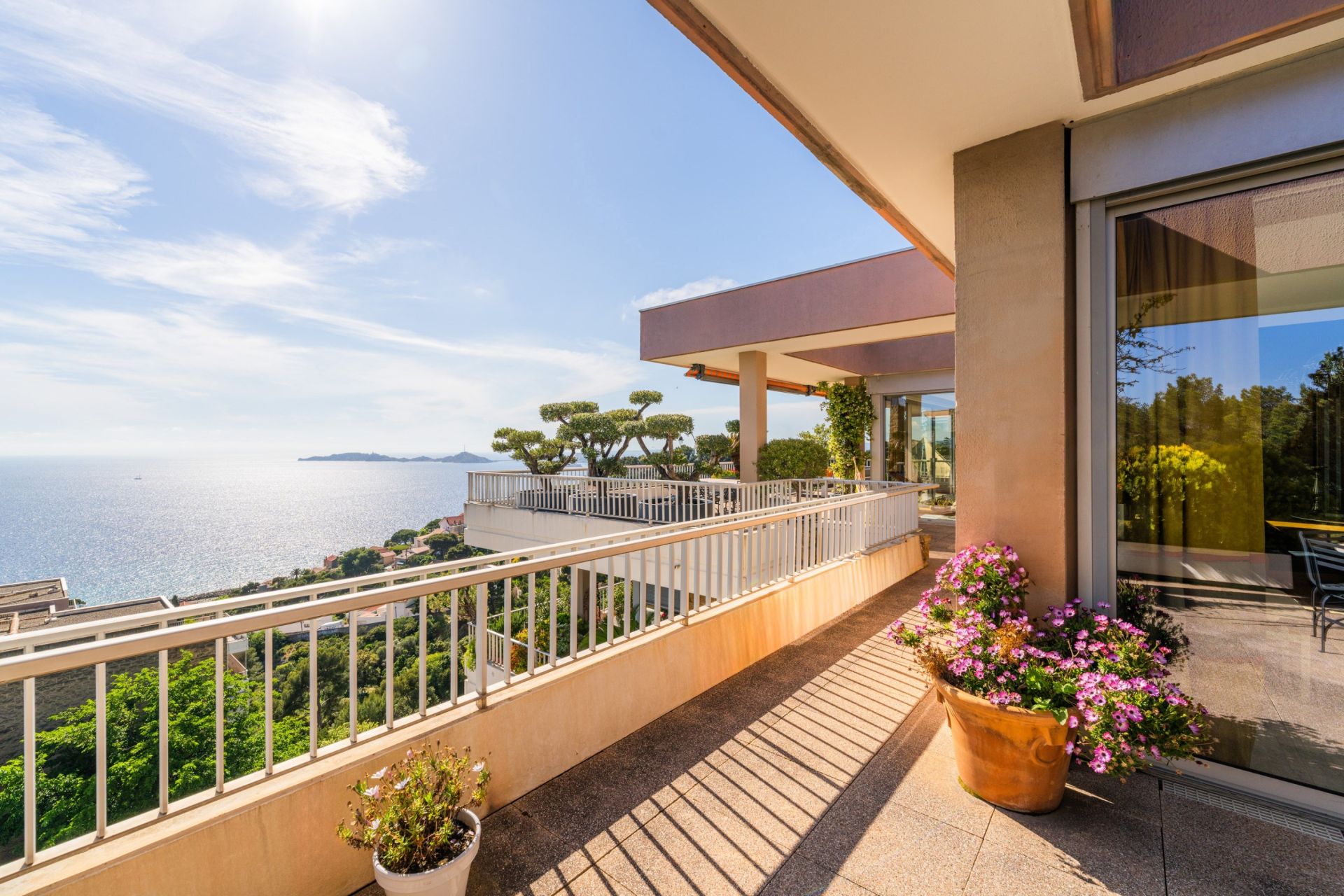 penthouse 6 Pièces en vente sur MARSEILLE (13007)