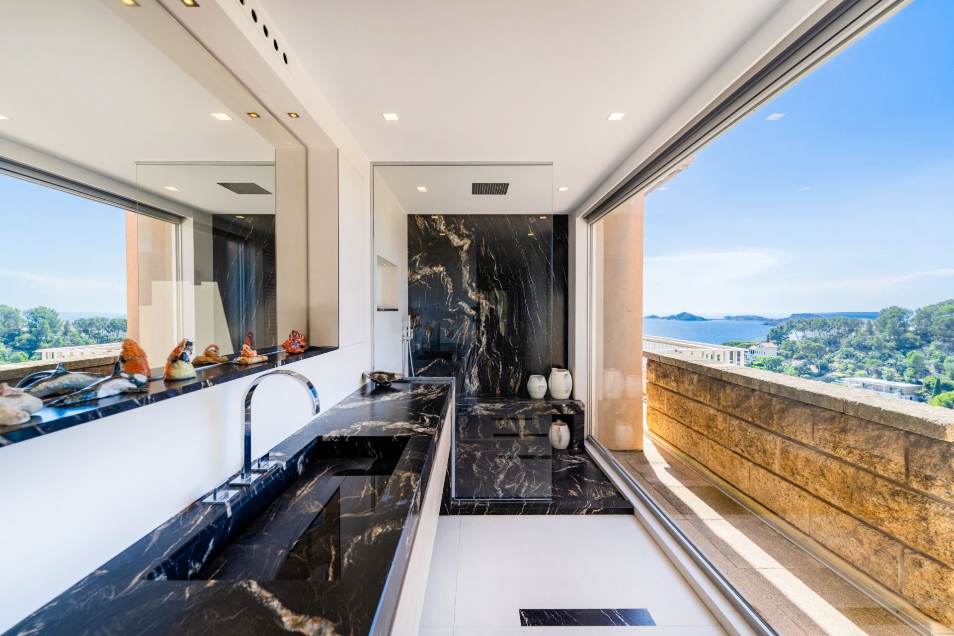 penthouse 6 Pièces en vente sur MARSEILLE (13007)