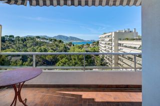 luxury apartment 3 Rooms for rent on MARSEILLE (13008)