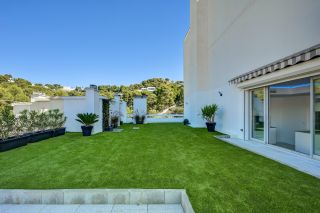 luxury apartment 3 Rooms for rent on MARSEILLE (13008)