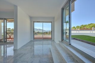 luxury apartment 3 Rooms for rent on MARSEILLE (13008)