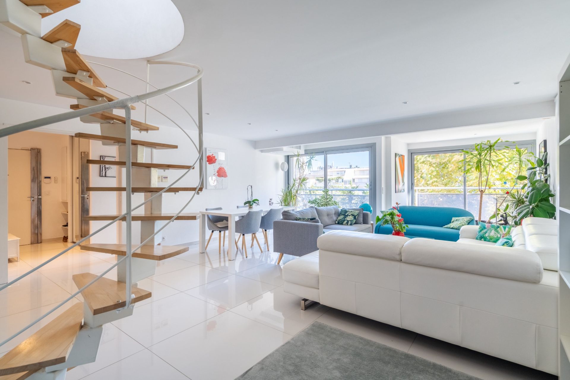duplex de luxe 8 Pièces en vente sur MARSEILLE (13008)