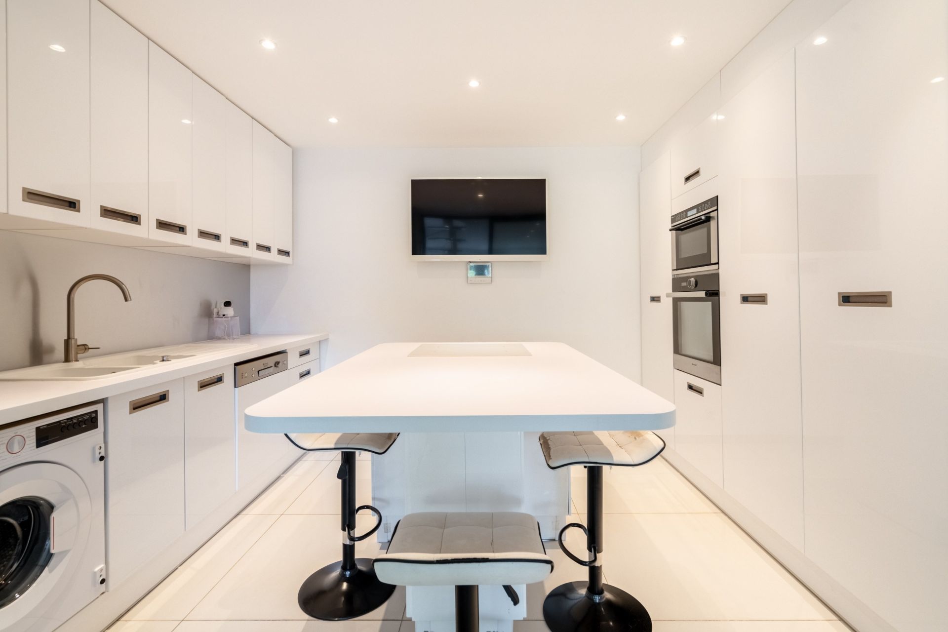 duplex de luxe 8 Pièces en vente sur MARSEILLE (13008)