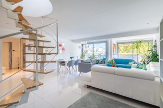 duplex de luxe 8 Pièces en vente sur MARSEILLE (13008)