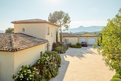 Vente Gémenos Maison de luxe 7 Pièces 225 m²