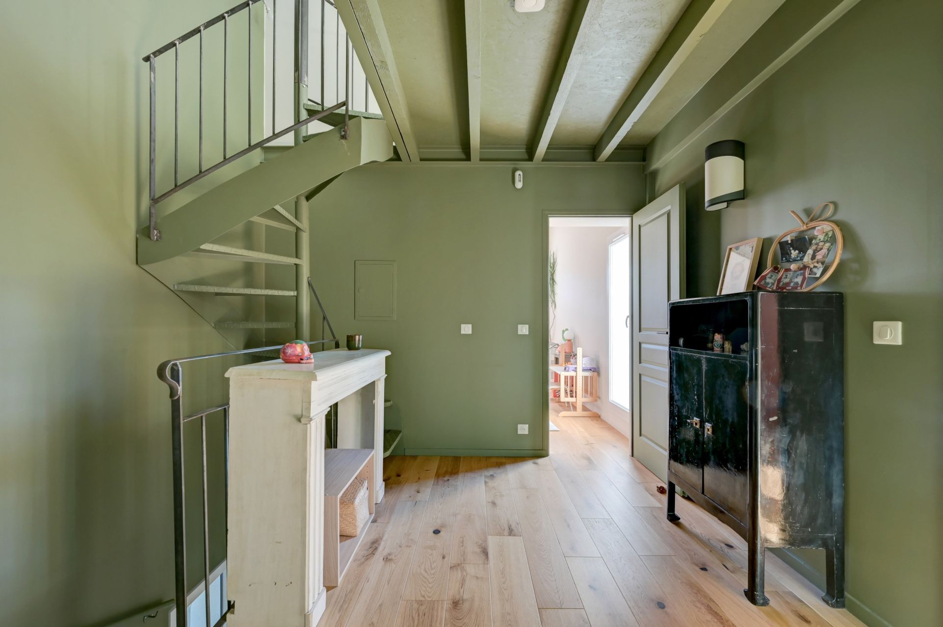 luxury house 7 Rooms for sale on CASSIS (13260)