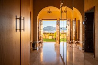 mansion 9 Rooms for sale on MARSEILLE (13007)