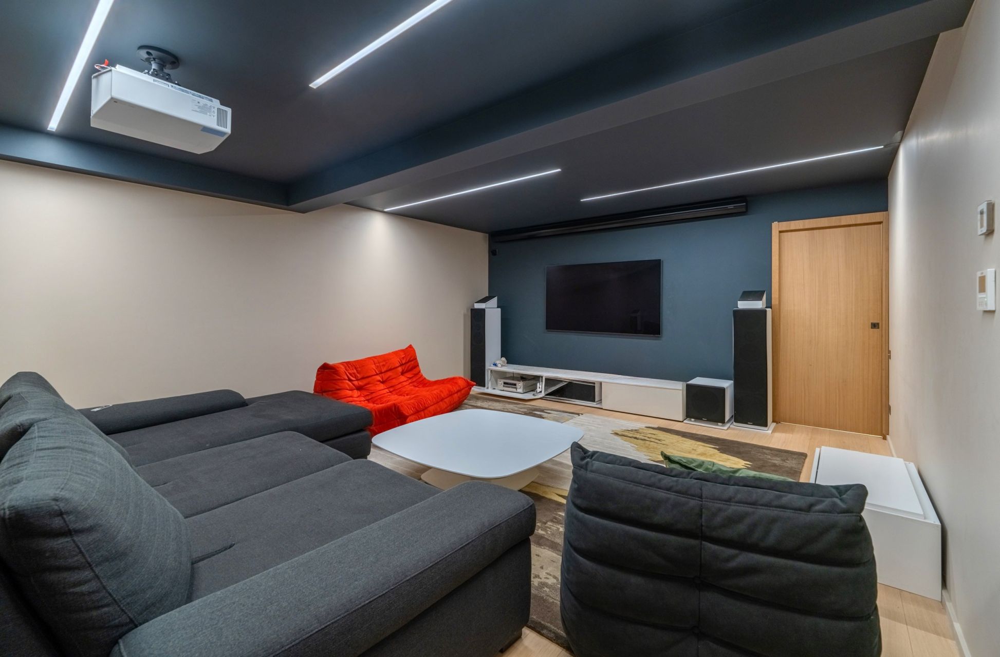 contemporary house 8 Rooms for sale on CARRY LE ROUET (13620)