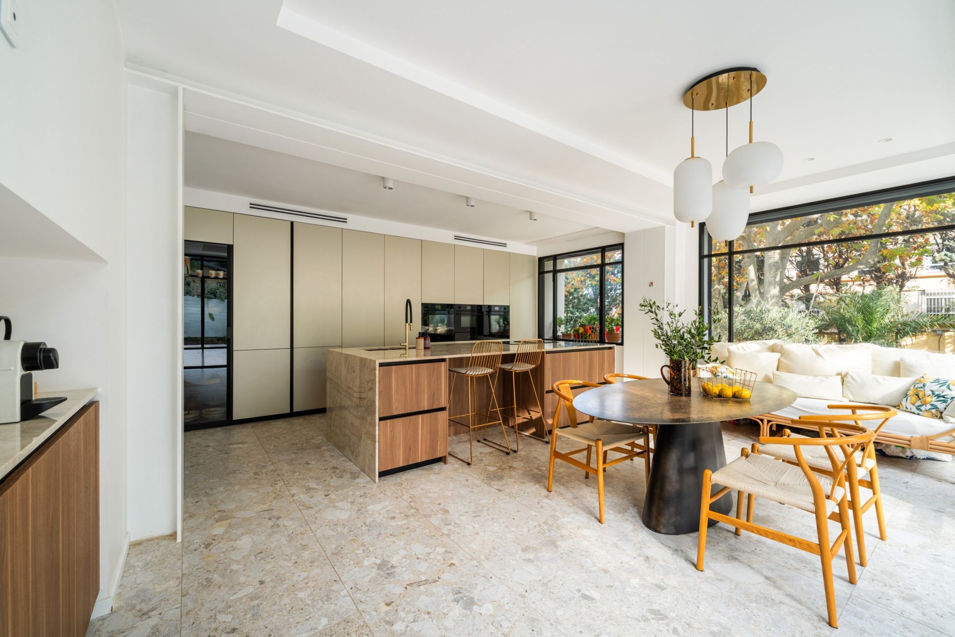 maison de luxe 6 Pièces en vente sur MARSEILLE (13008)