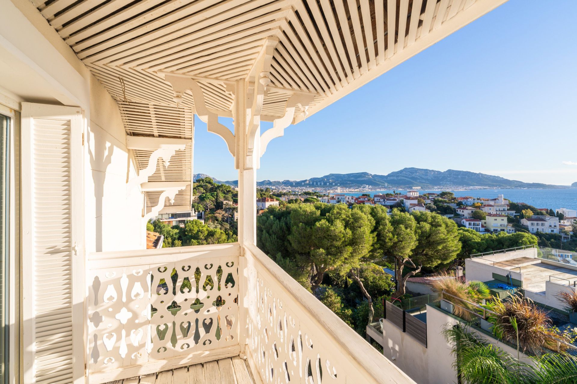 maison bourgeoise 7 Pièces en vente sur MARSEILLE (13007)