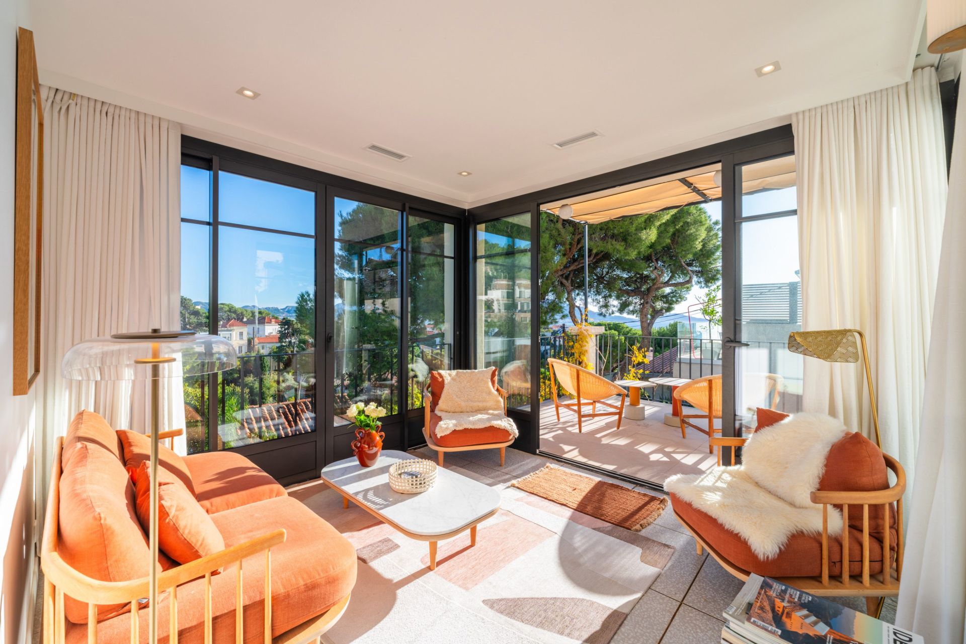 maison bourgeoise 7 Pièces en vente sur MARSEILLE (13007)