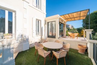 maison bourgeoise 7 Pièces en vente sur MARSEILLE (13007)