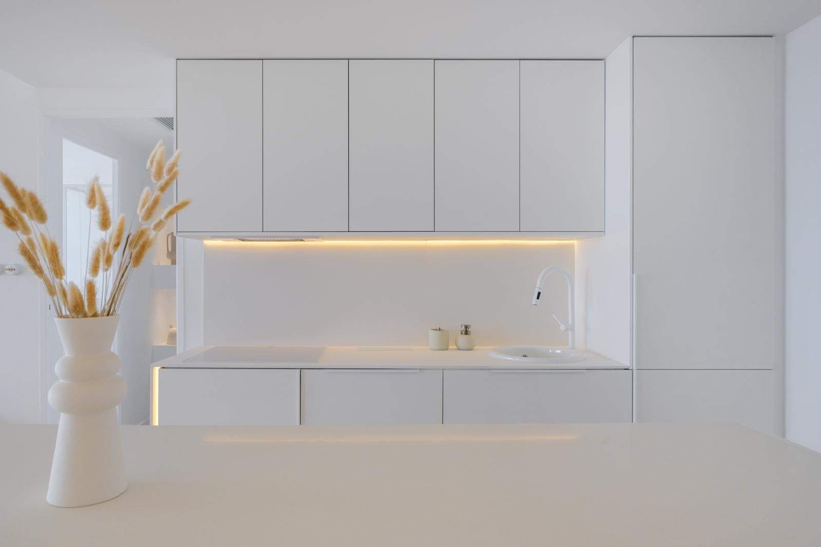 luxury apartment 4 Rooms for sale on MARSEILLE (13007)