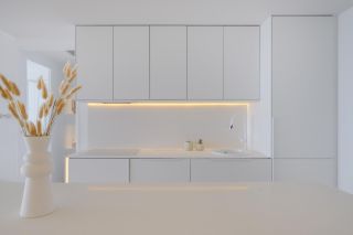 luxury apartment 4 Rooms for sale on MARSEILLE (13007)