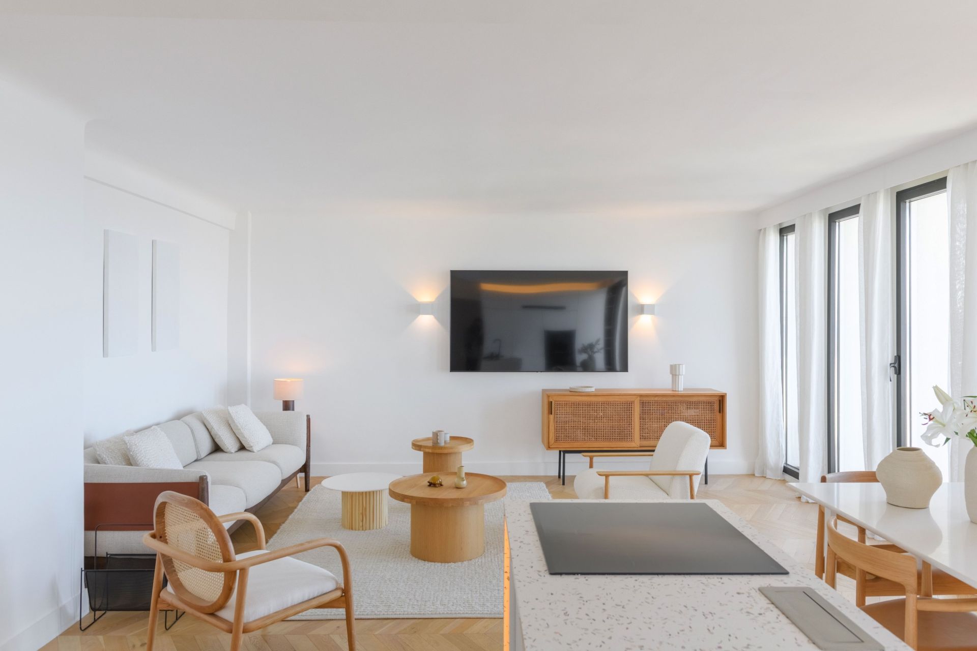 luxury apartment 3 Rooms for sale on MARSEILLE (13007)