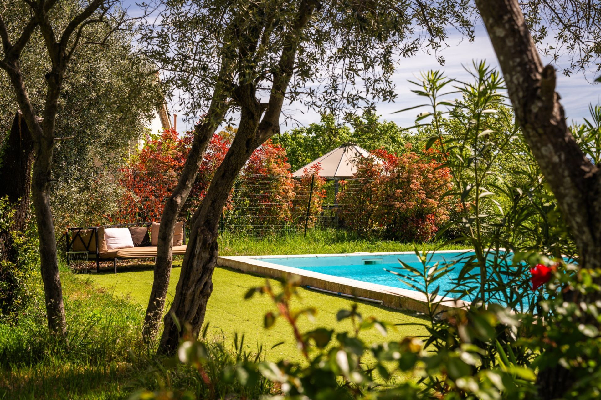 maison traditionnelle 8 Pièces en vente sur MIMET (13105)