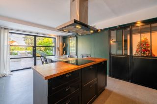 traditional house 8 Rooms for sale on MIMET (13105)