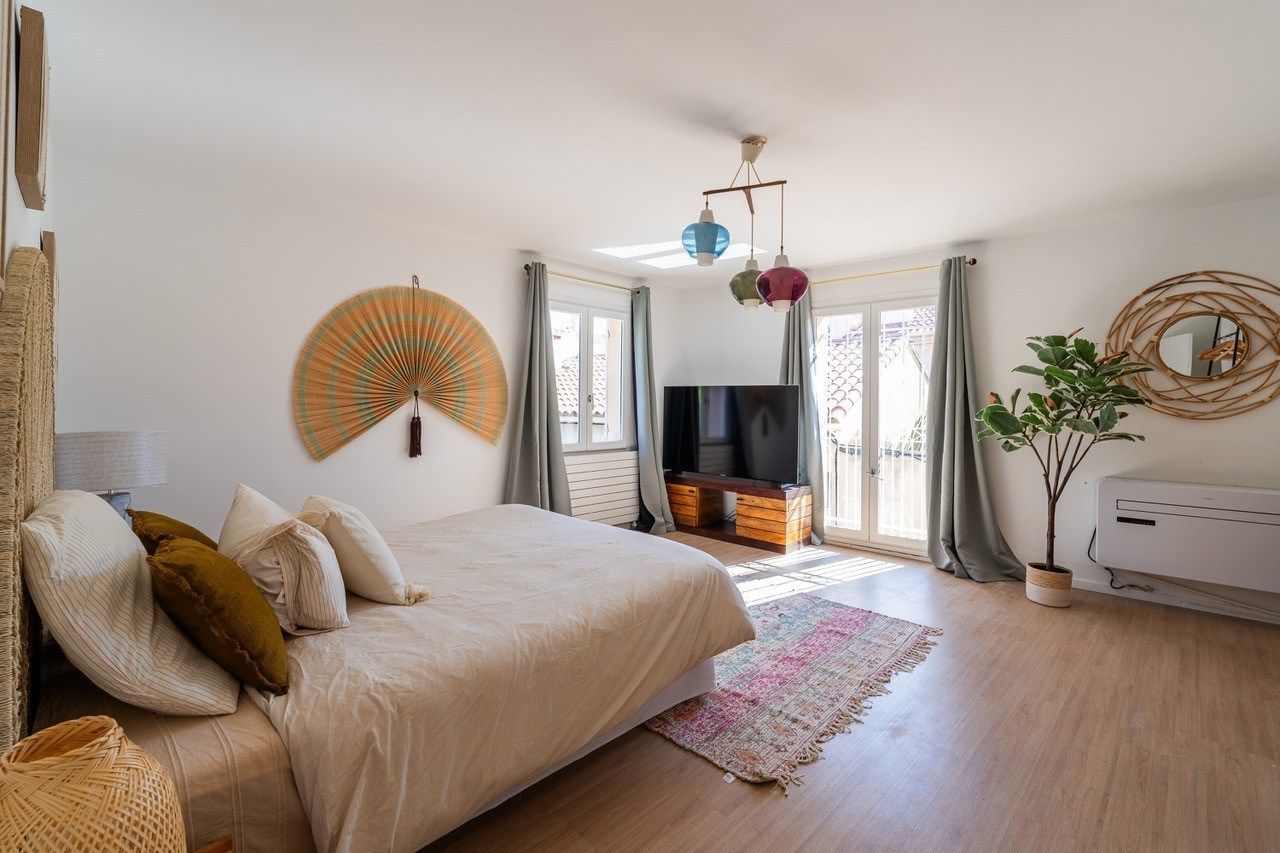 maison de luxe 5 Pièces en location sur MARSEILLE (13007)