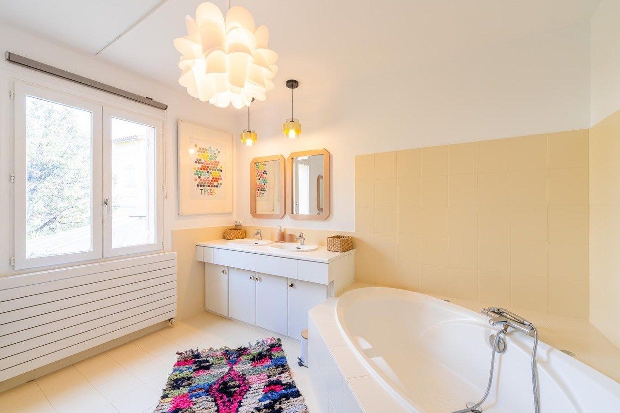 maison de luxe 5 Pièces en location sur MARSEILLE (13007)