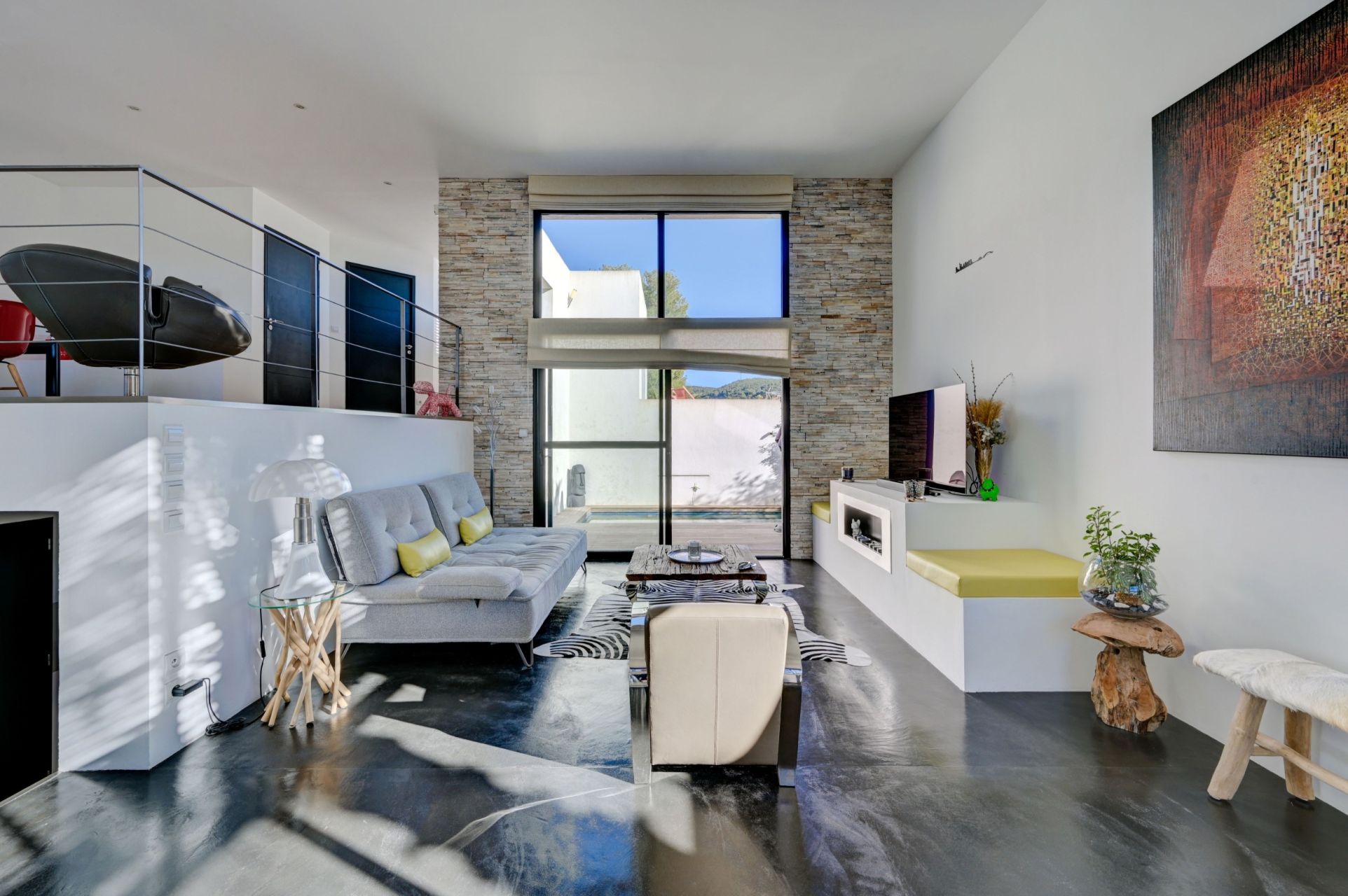 contemporary house 5 Rooms for sale on LA CIOTAT (13600)